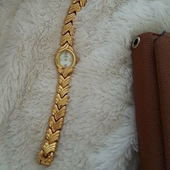 Vintage Black hills gold ladies  watch main image 4